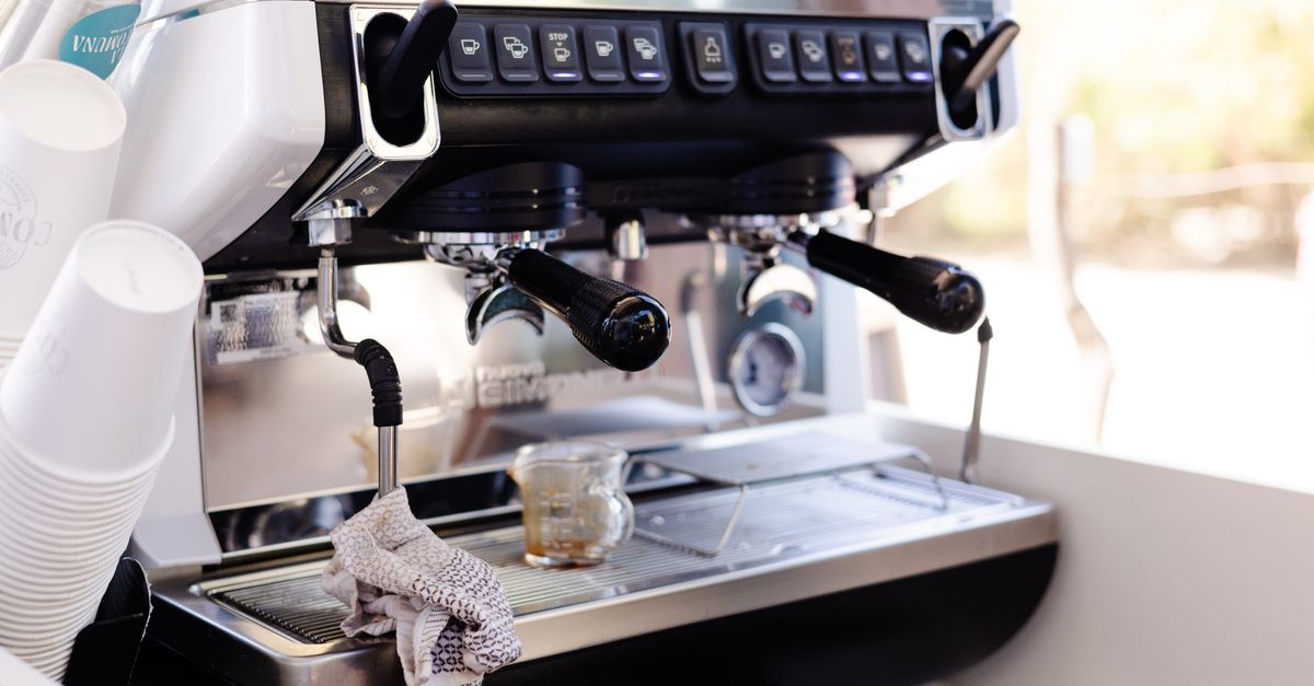 Best Commercial Coffee Machines UK 2026: A Buyer's Guide for Offices and Small Businesses