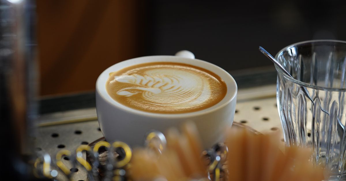 Best Milk Alternatives for Latte Art in 2026 (UK)