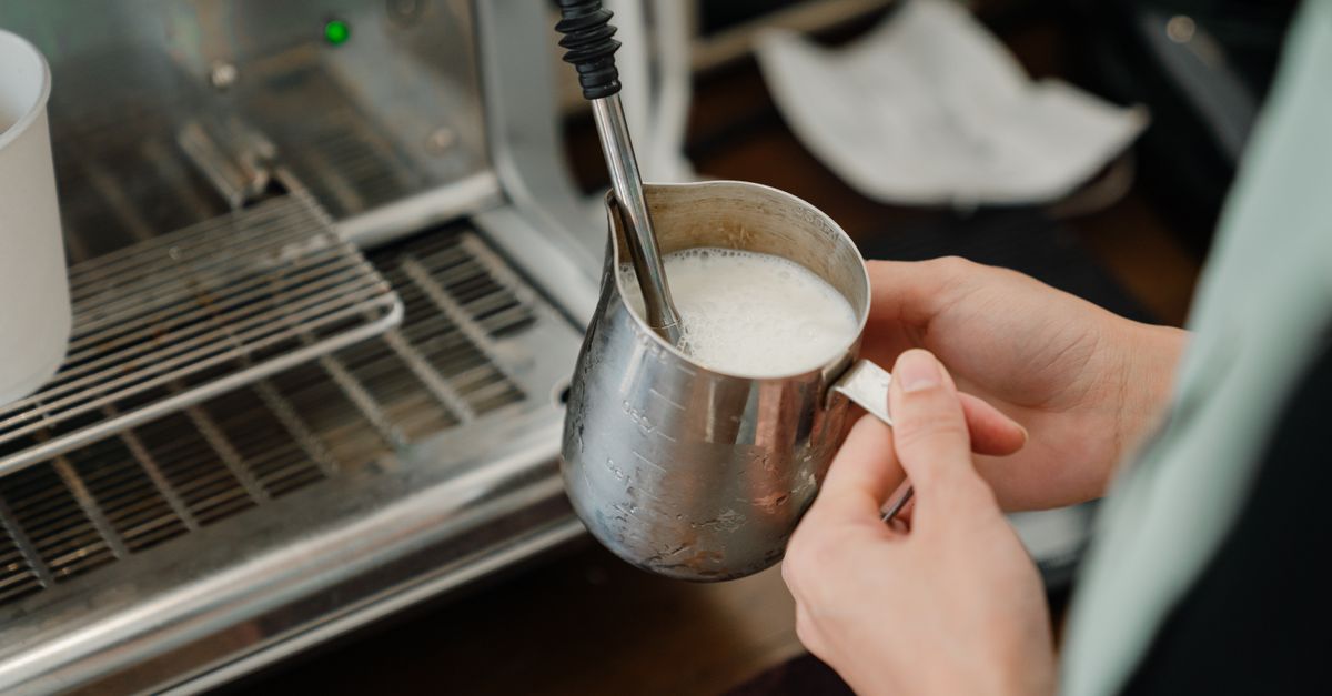 Coffee Machine Cleaner: Descaler, Cleaning Tablets and What Your Machine Needs in 2026
