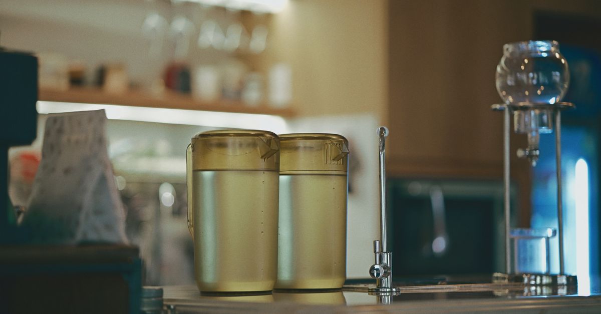 Sage Coffee Machine Water Filter: Fitting, Changing and Compatibility Guide for the UK in 2026